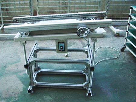 標(biāo)準(zhǔn)入板機(jī)